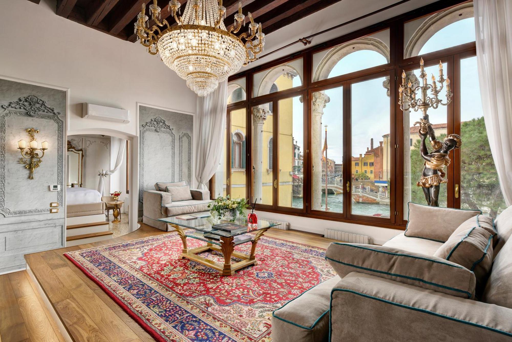 Swan Dolcevita Prestige - Canal View & Exclusive Experience Apartment *